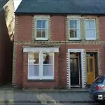 Canterbury Guest House - Large Room, Near City Centre